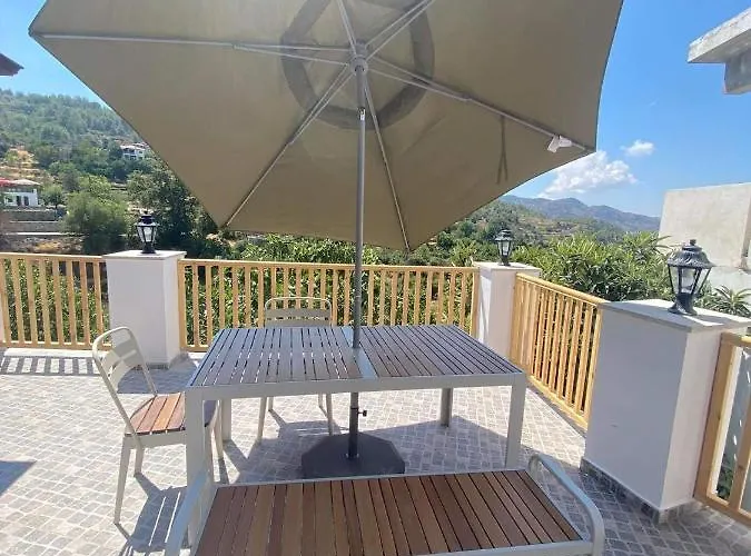 Aprosmeno Jacuzzi House 4 * Αγρός